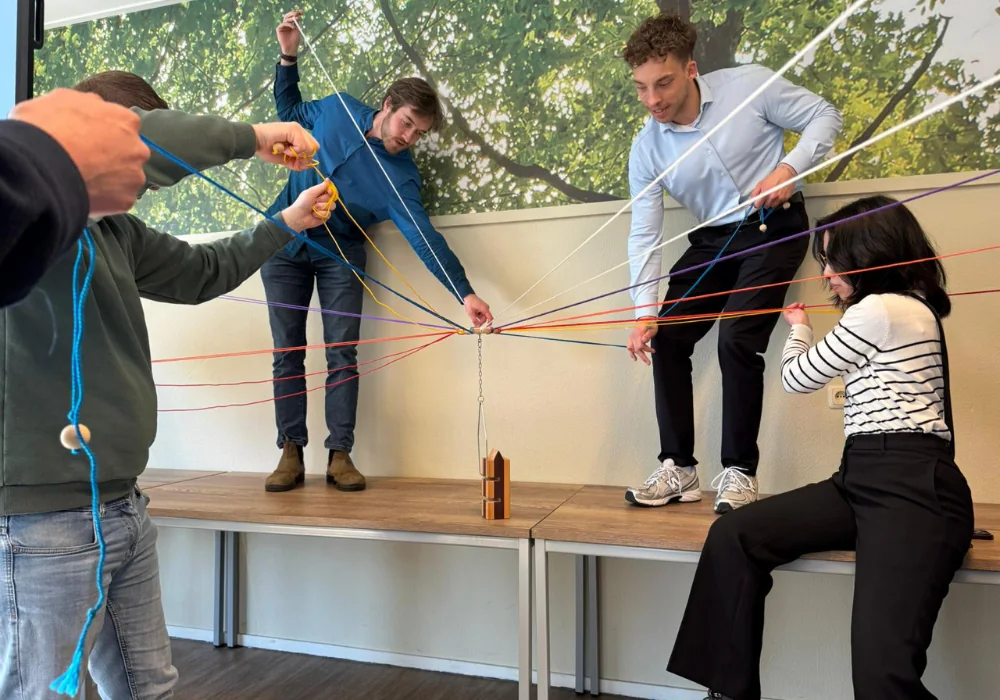 Collage van deelnemers aan het Management Traineeship Programma